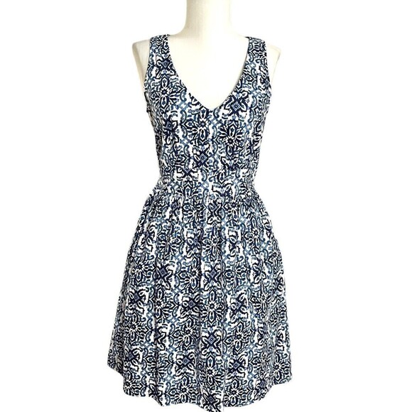 Milly Capri Italia Dutch Tulip Dress Classic Blue White Fit and Flare Size 2 - Picture 3 of 16